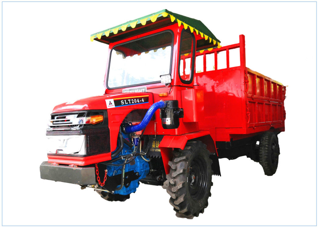 산악 지역에 있는 빨간 4WD 소형 트랙터 쓰레기꾼 18HP 물자 취급 Transportor 협력 업체